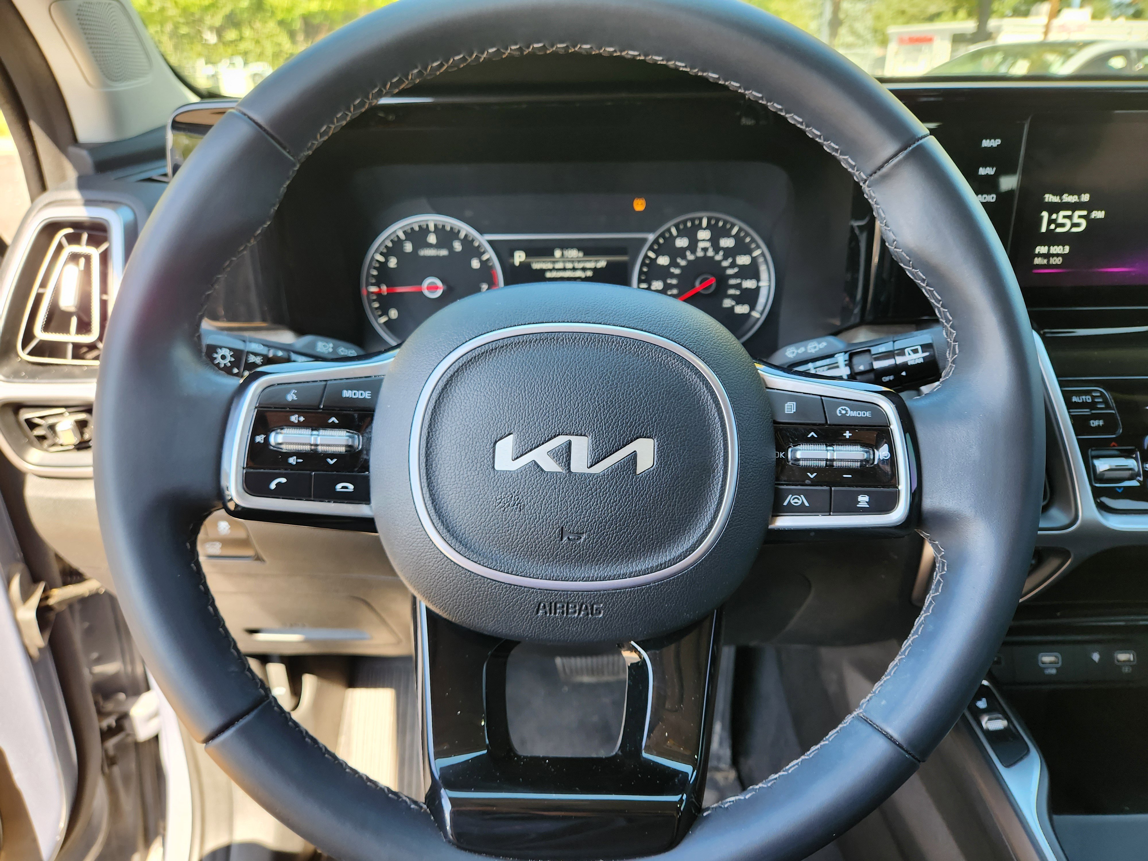 Used 2023 Kia Sorento X-Line EX image 10