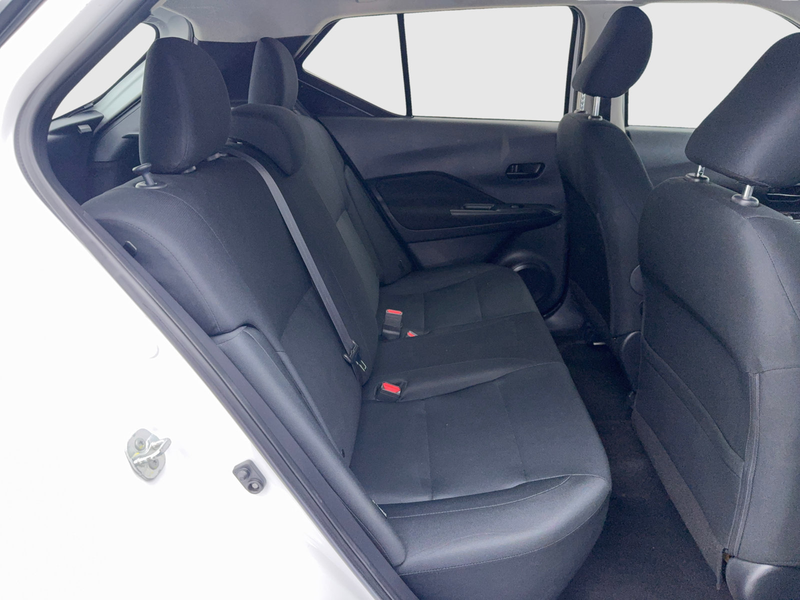 Used 2023 Nissan Kicks S FWD image 39