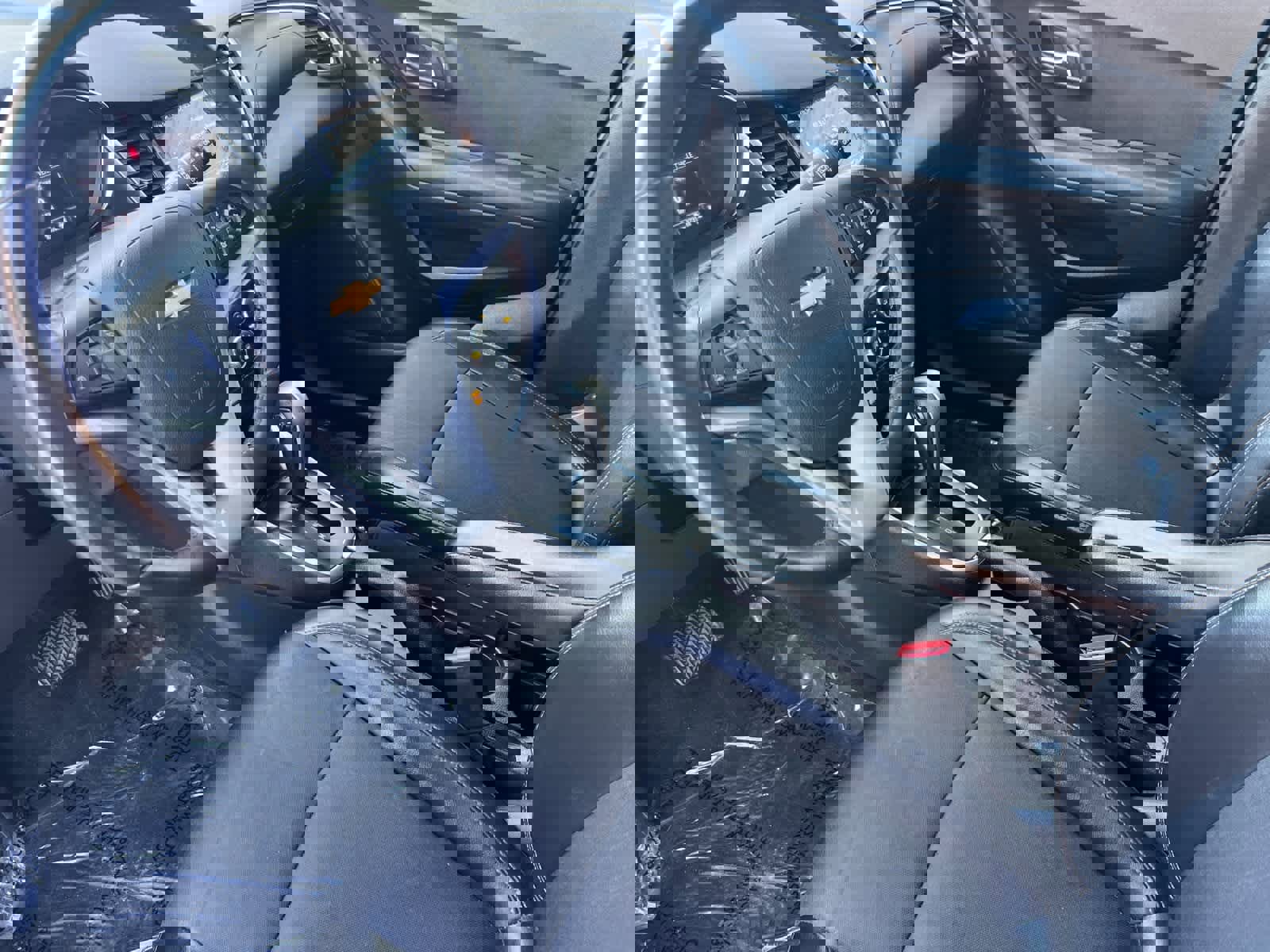 Used 2018 Chevrolet Trax LT w/ LT Convenience Package image 12