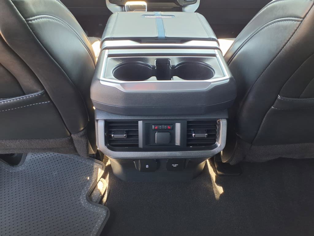 Used 2024 Ford F150 Platinum image 19
