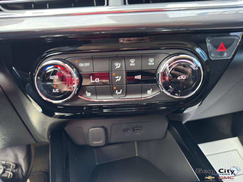 New 2026 Chevrolet Trax ACTIV FWD image 19