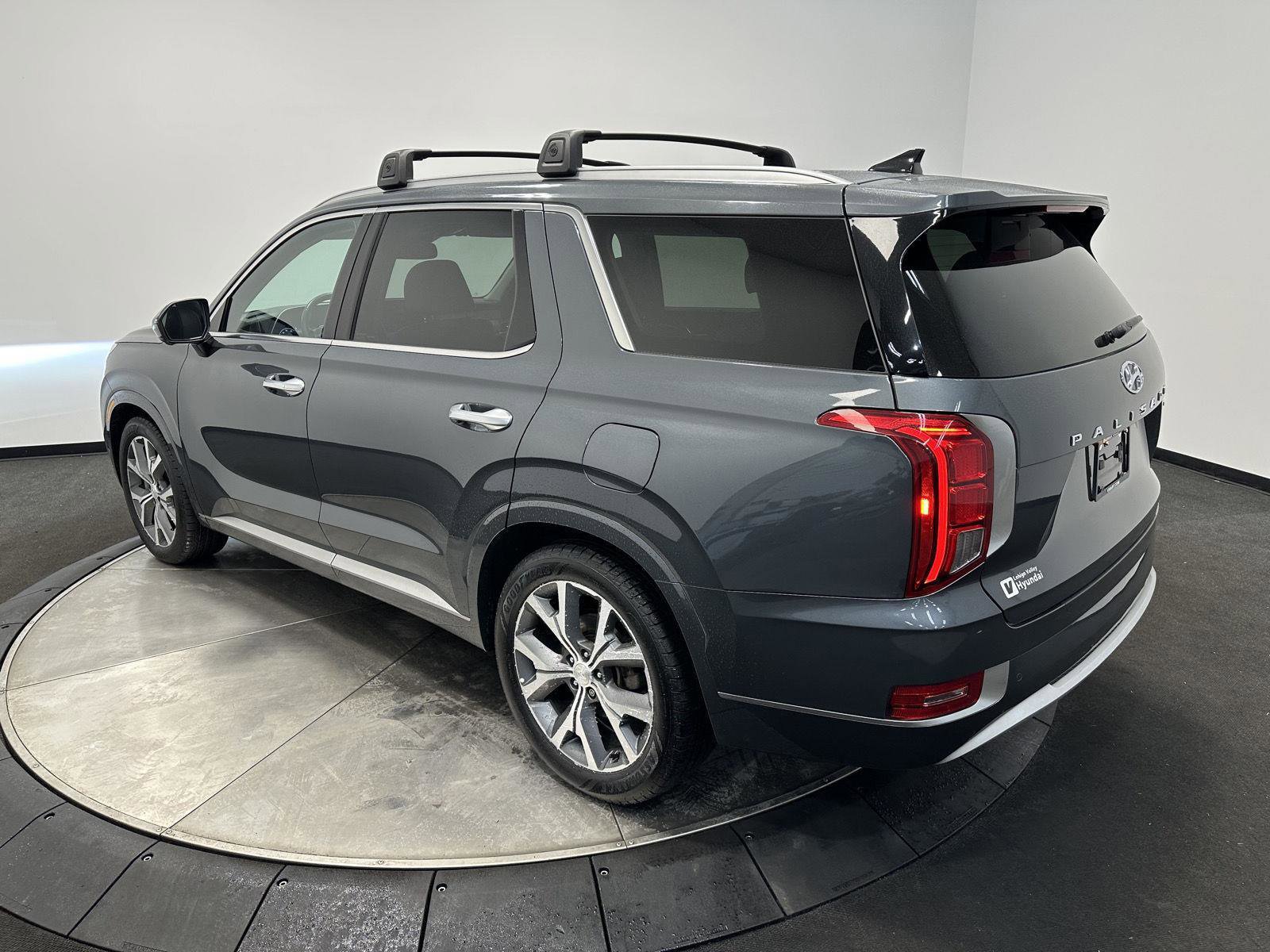 Used 2022 Hyundai Palisade Limited AWD/4WD image 4