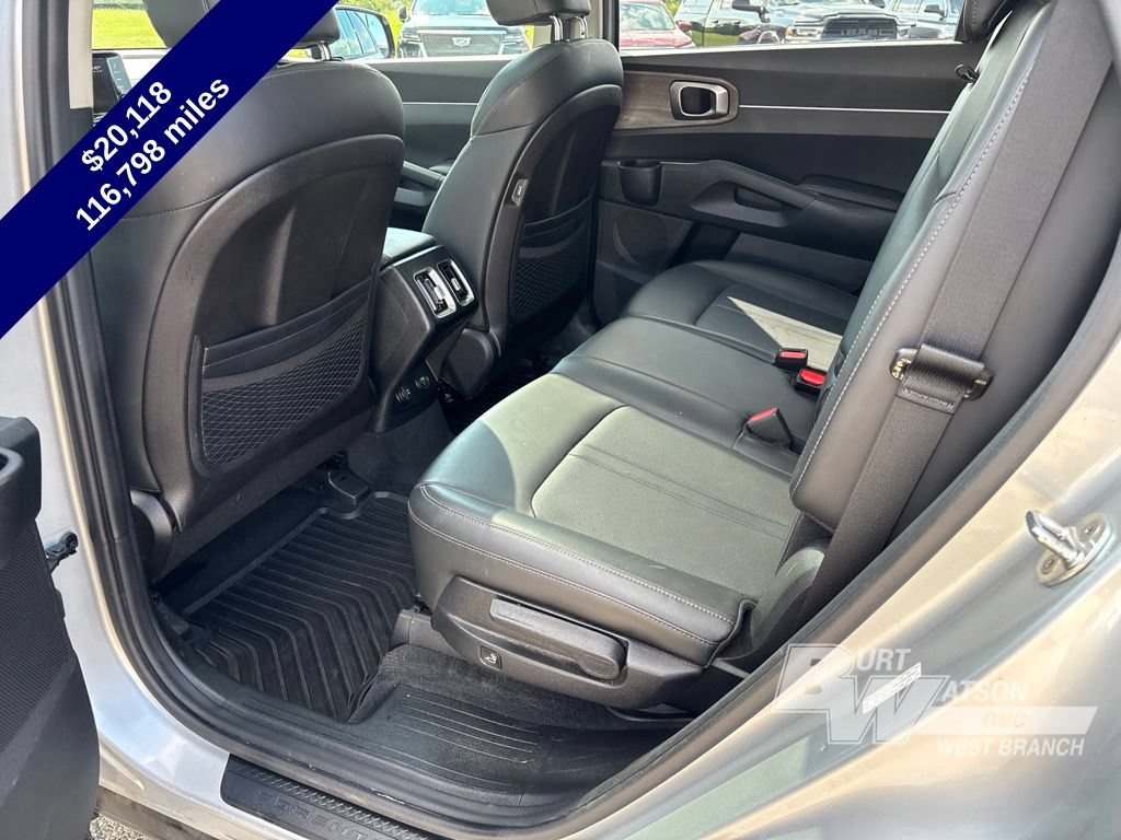 Used 2022 Kia Sorento S w/ Panoramic Sunroof Package AWD/4WD image 24