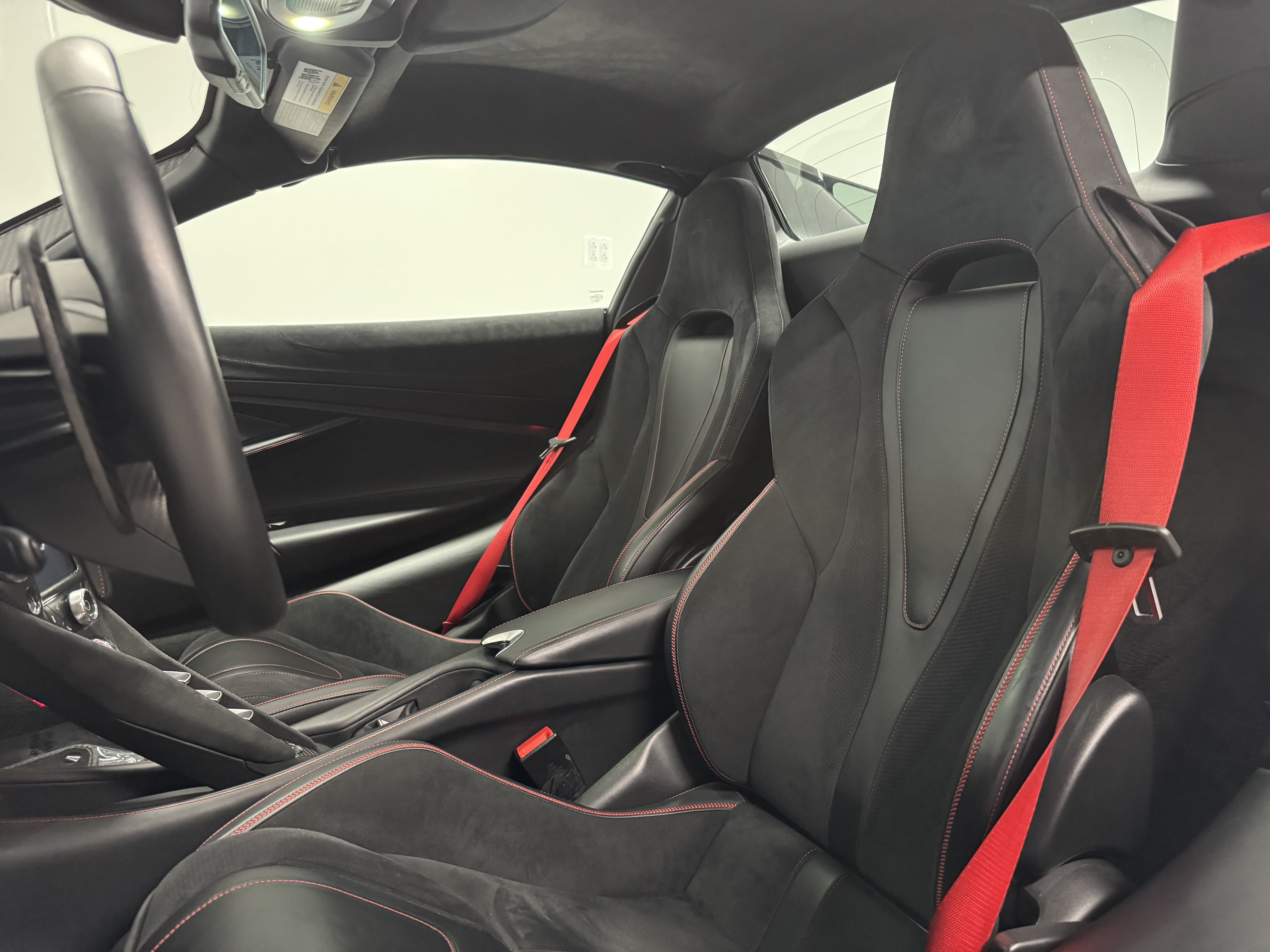 Used 2022 McLaren 720S Spider RWD image 13