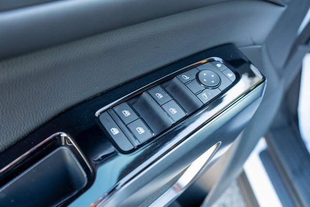 Certified 2025 Nissan Pathfinder SL image 19