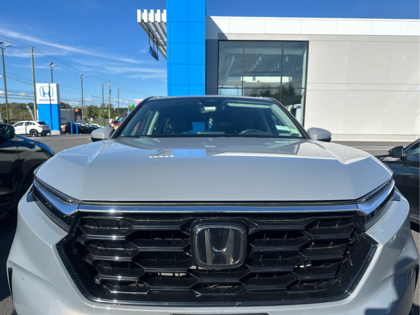 Used 2025 Honda CR-V EX-L image 2