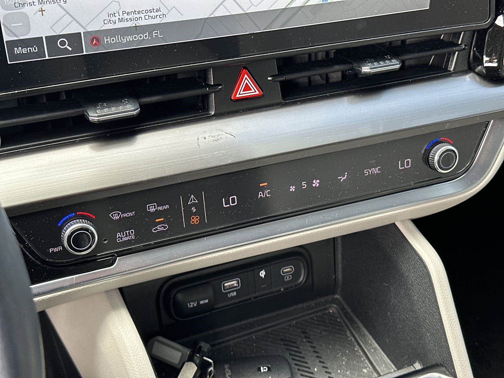 Certified 2024 Kia Sportage EX image 16