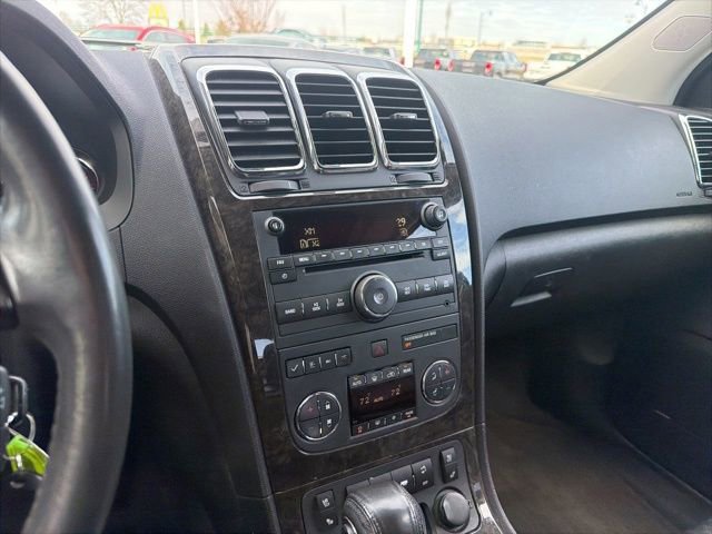 Used 2011 GMC Acadia Denali image 31