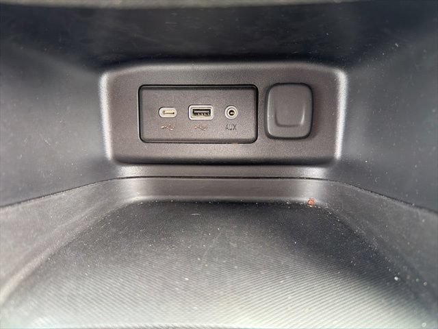 Used 2021 Chevrolet Equinox LT FWD image 26