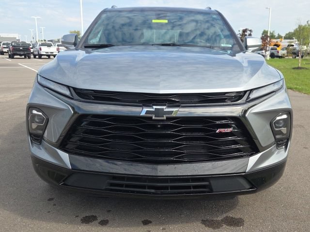 Used 2024 Chevrolet Blazer RS w/ Driver Confidence II Package FWD image 3