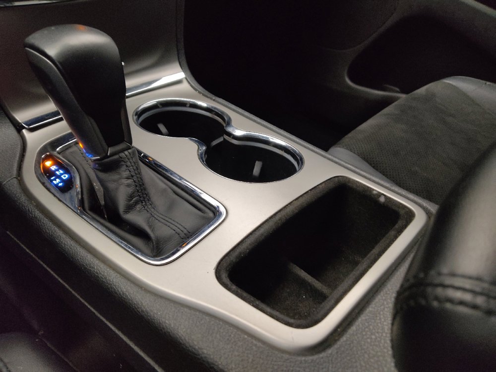 Used 2019 Jeep Grand Cherokee Altitude RWD image 26