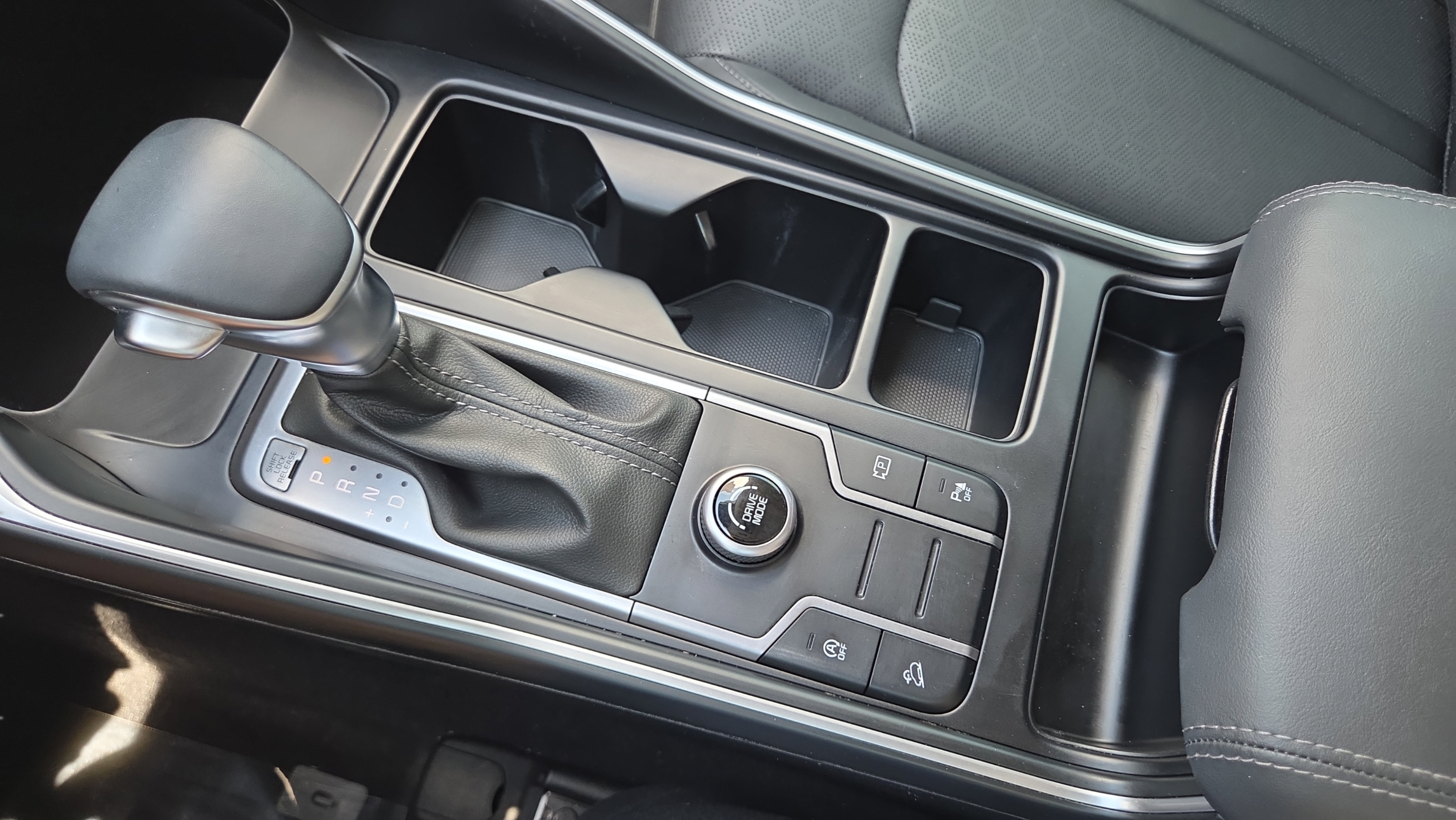 Certified 2023 Kia Sorento S w/ Panoramic Sunroof Package FWD image 33