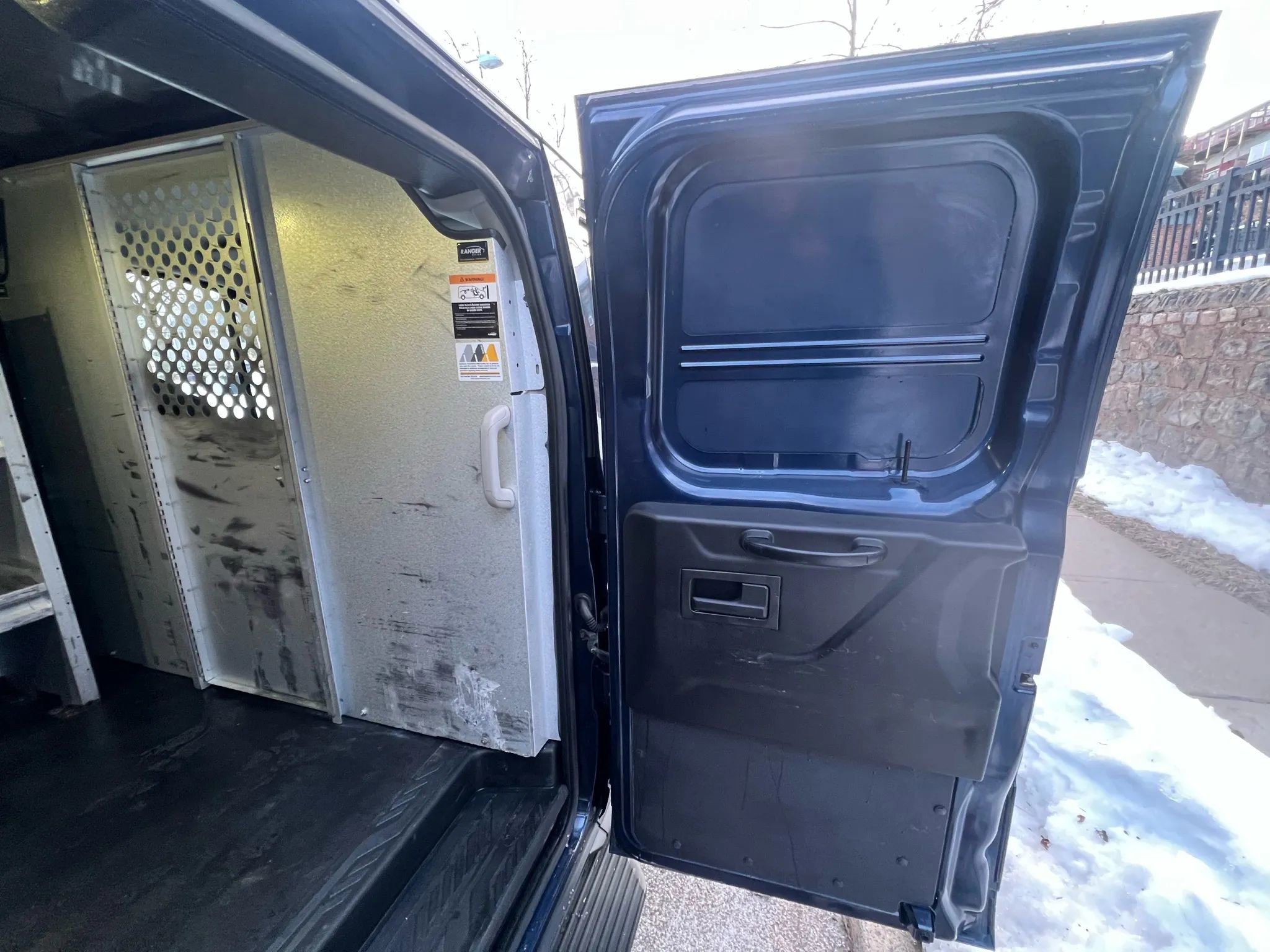 Used 2017 Ford Transit 150 130 Low Roof RWD image 24