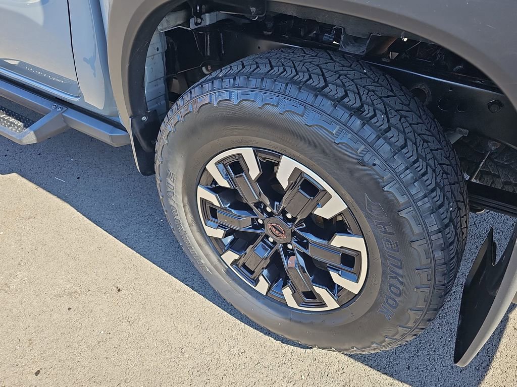 Used 2023 Nissan Frontier PRO-4X w/ Technology Package image 22