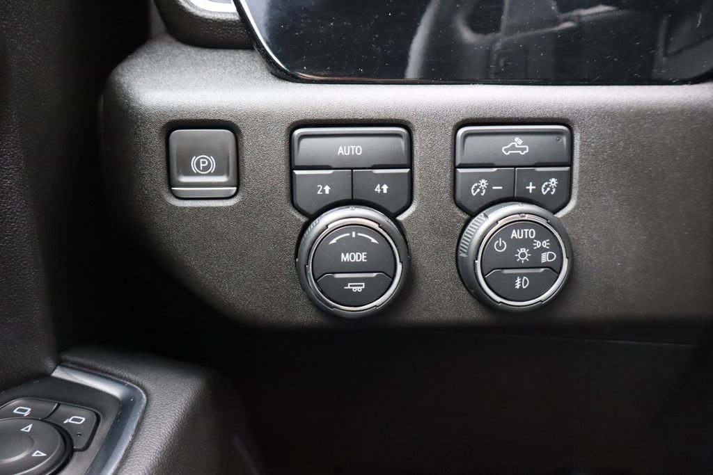 Used 2023 Chevrolet Silverado 1500 RST w/ Rally Edition AWD/4WD image 11