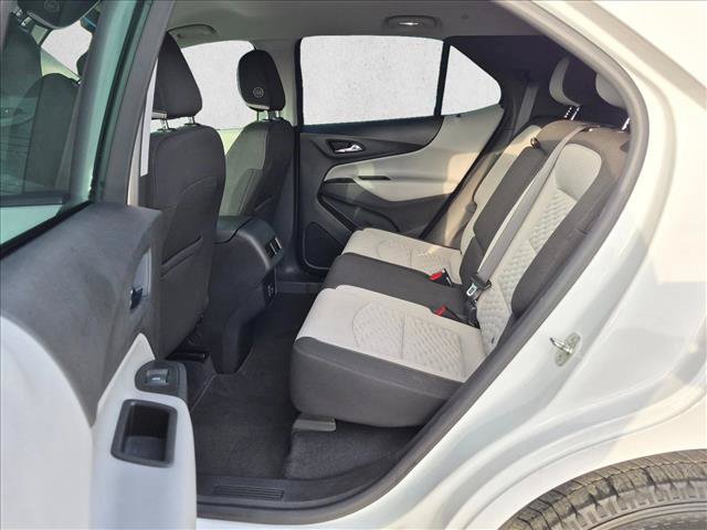 Used 2021 Chevrolet Equinox LS FWD image 19