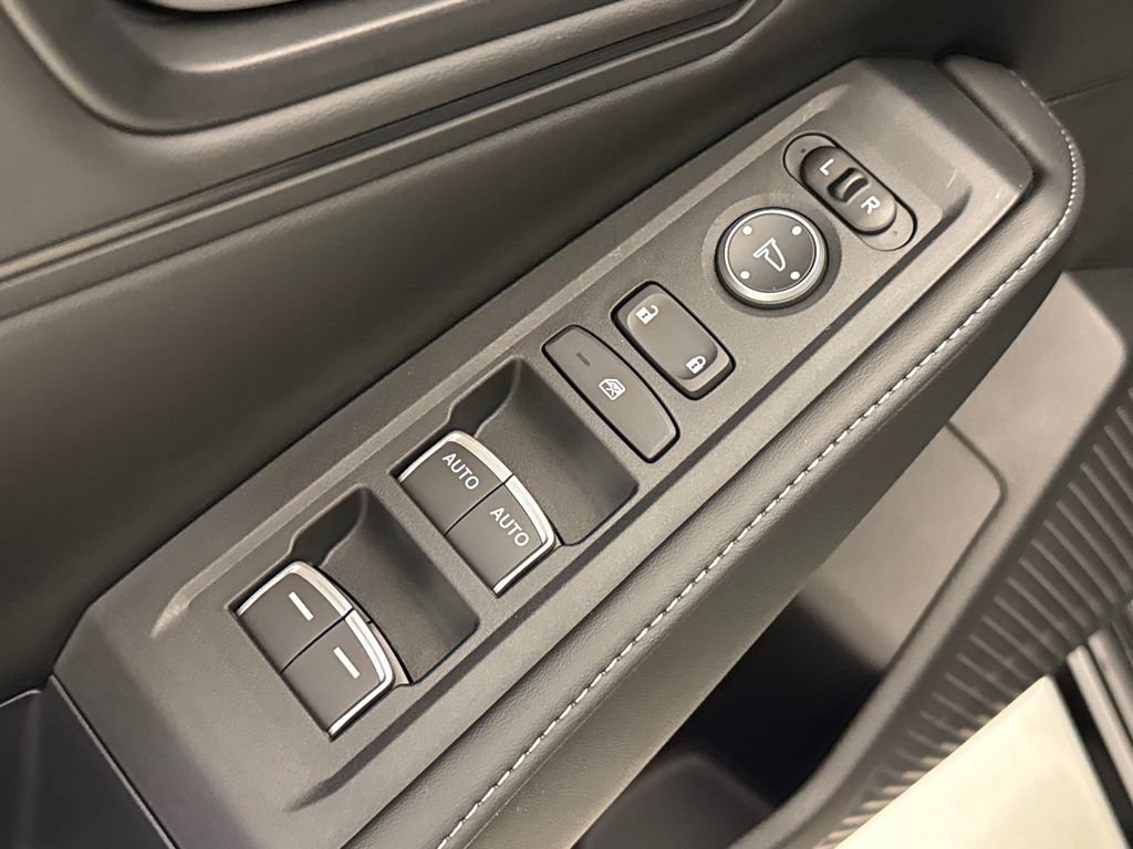 Used 2025 Honda Accord Sport image 19