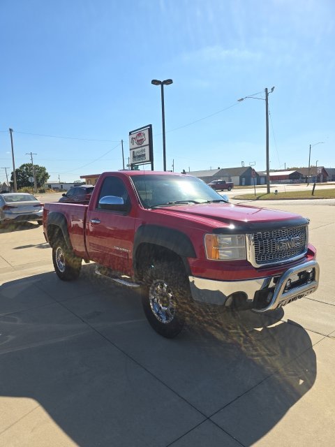 Used 2008 GMC Sierra 1500 4x4 Regular Cab image 1