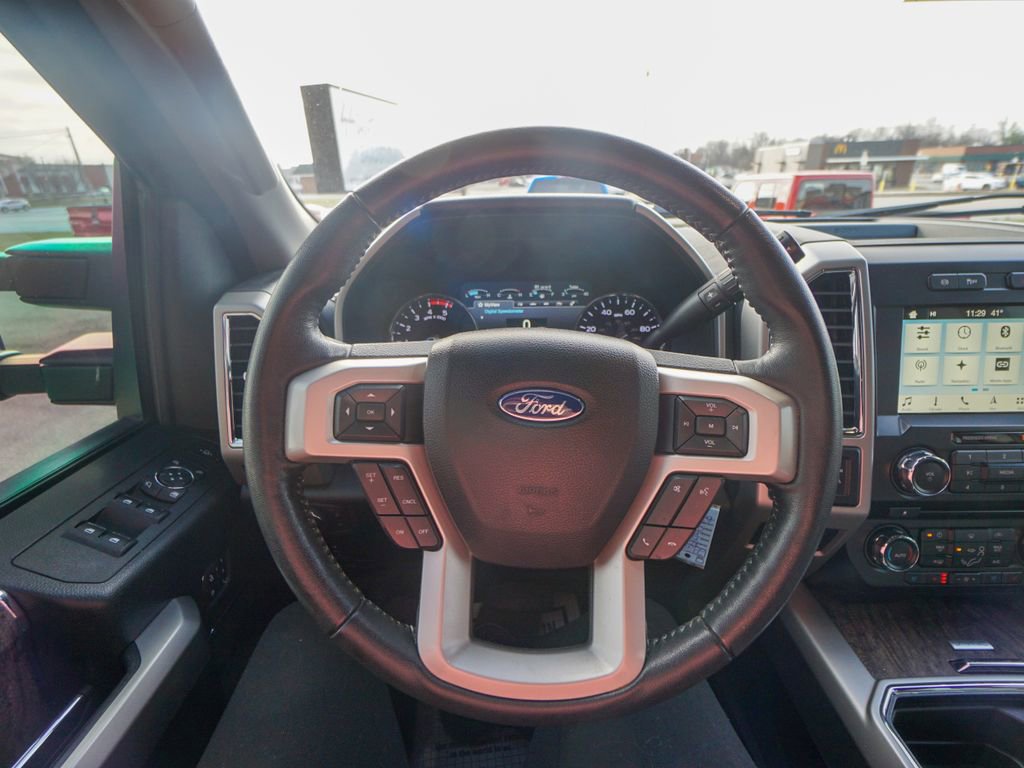 Used 2018 Ford F250 Lariat w/ Chrome Package image 26