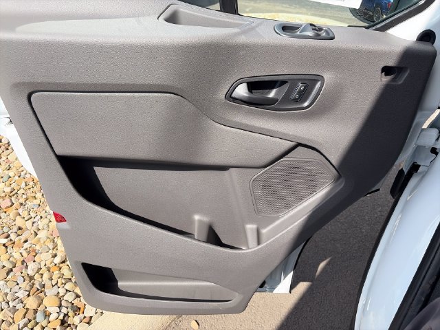 New 2027 Ford Transit 250 148 Medium Roof RWD image 16