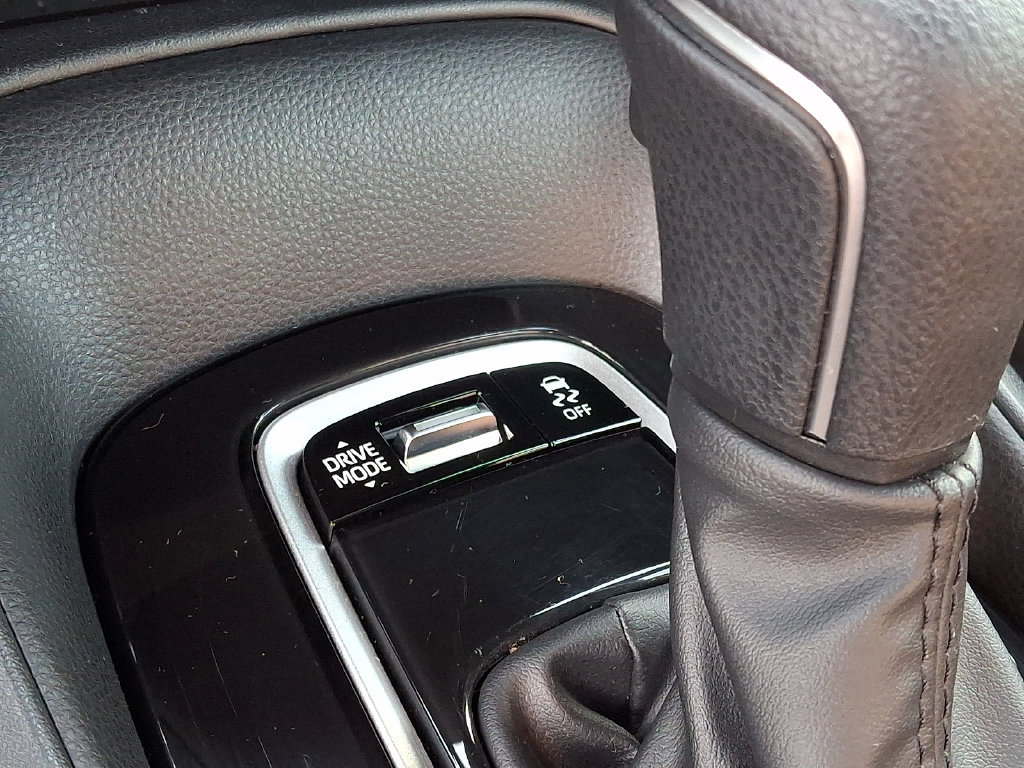 Certified 2025 Toyota Corolla SE w/ Convenience Package FWD image 18