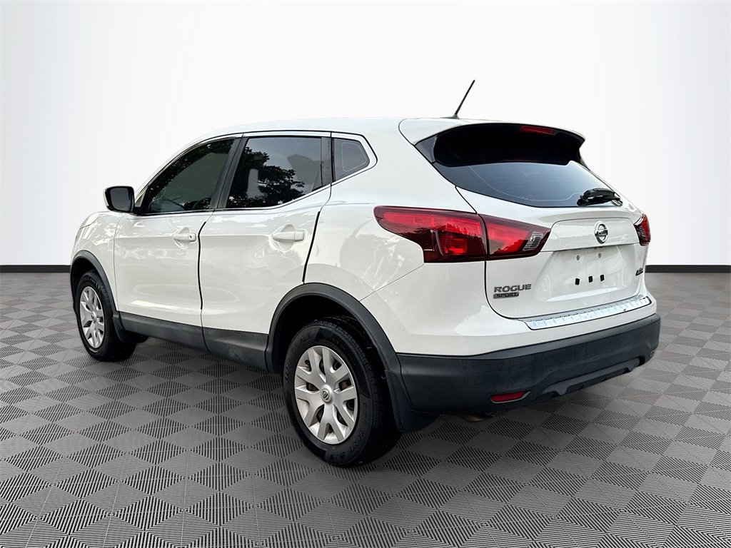 Used 2019 Nissan Rogue Sport S image 8