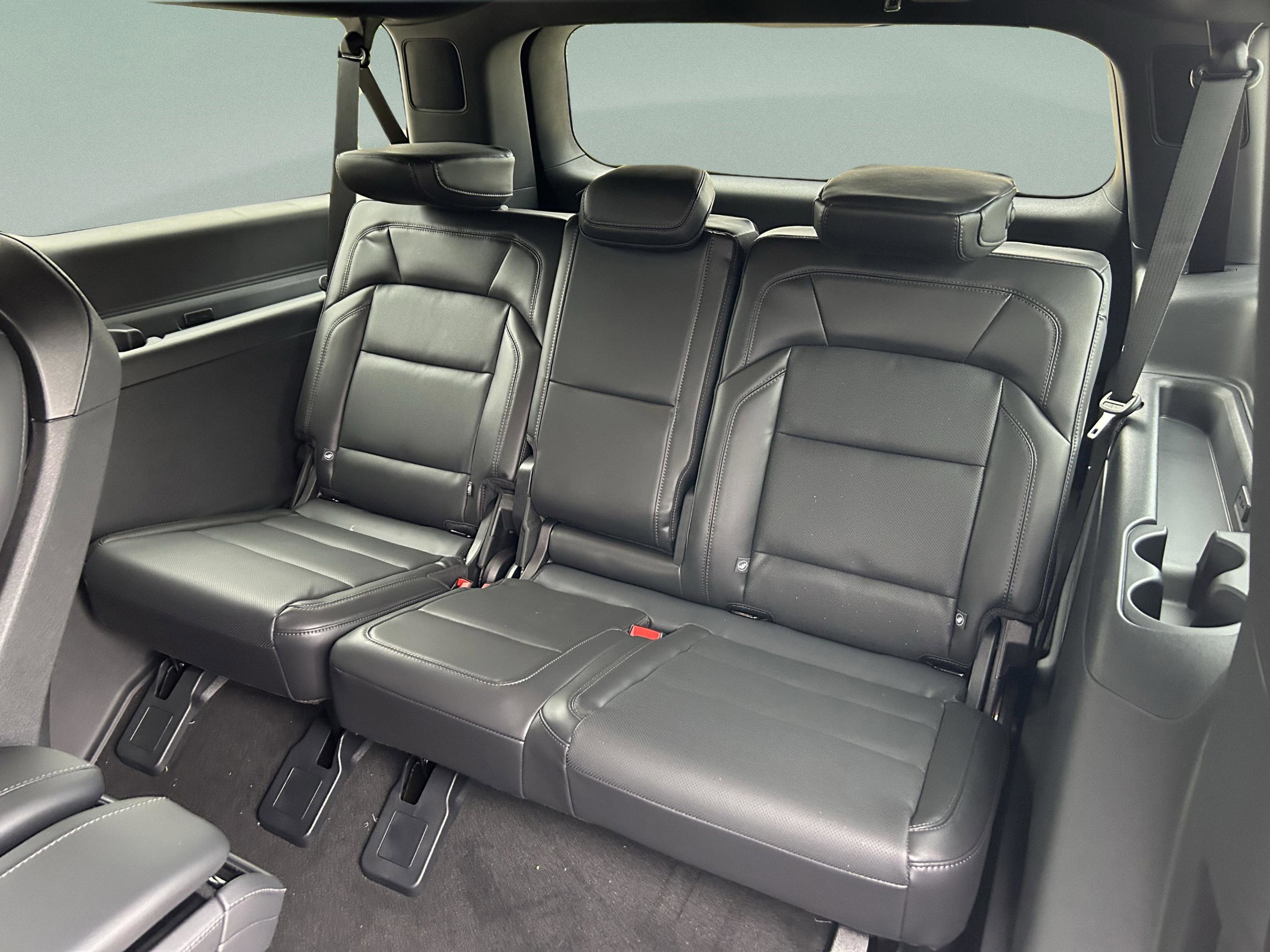 New 2025 Lincoln Navigator L Reserve w/ Jet Appearance Package image 26