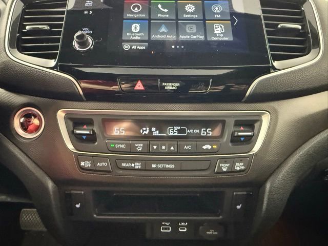 Used 2025 Honda Passport TrailSport image 23