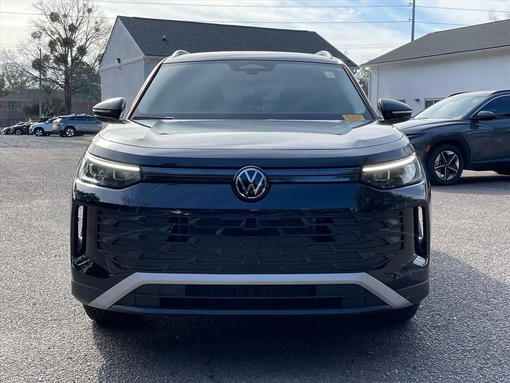 Certified 2025 Volkswagen Tiguan S image 22