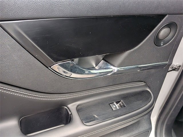 Used 2020 Lincoln Corsair Reserve w/ Equipment Group 201A image 28