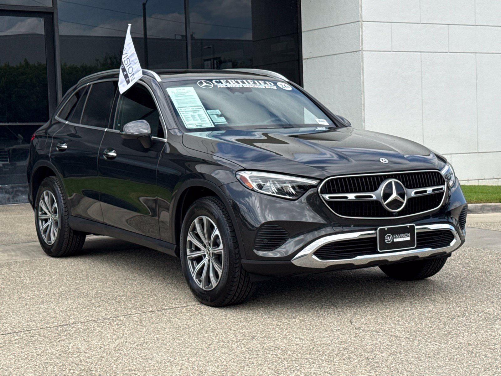 Used 2026 Mercedes-Benz GLC 300 image 8