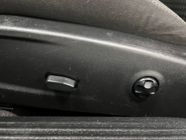 Used 2016 Dodge Challenger SXT image 28