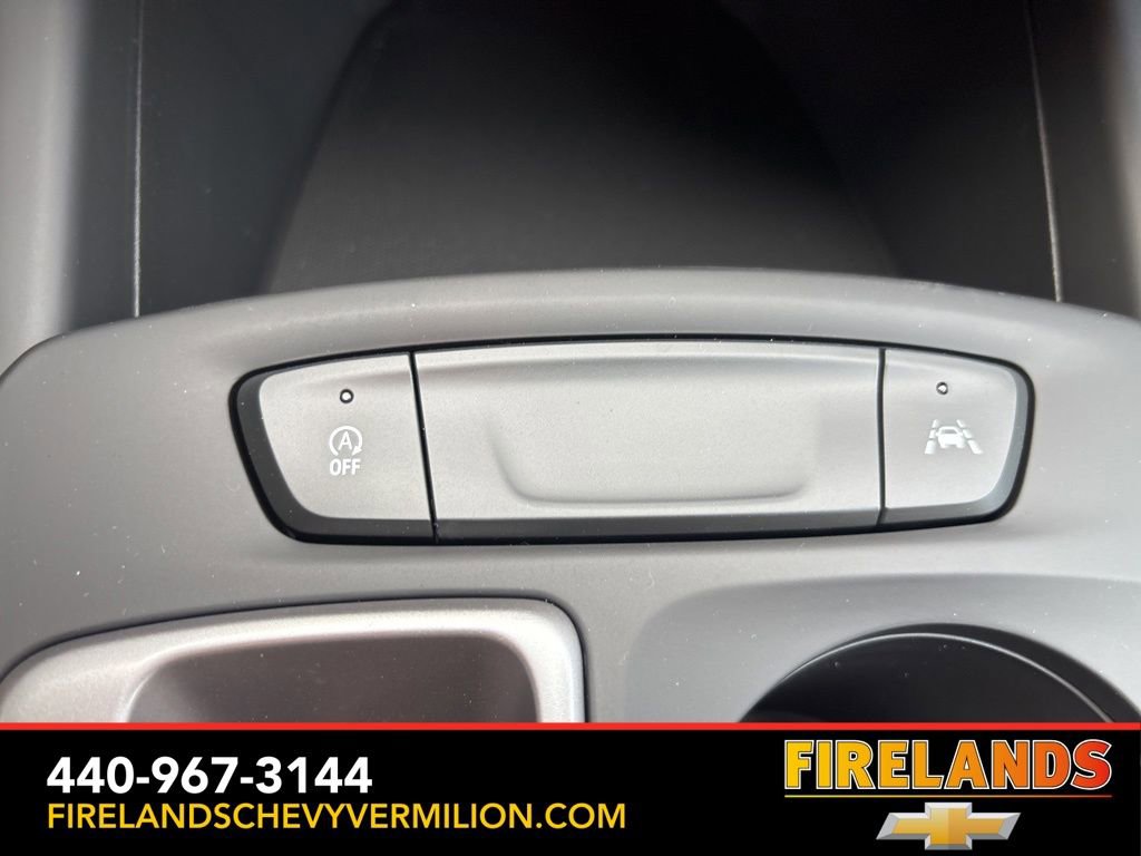 New 2026 Chevrolet Trax RS w/ Driver Confidence Package image 2