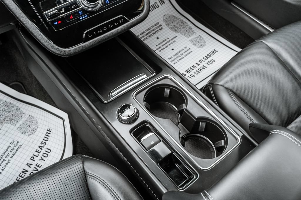 Used 2022 Lincoln Corsair AWD w/ Equipment Group 101A image 21