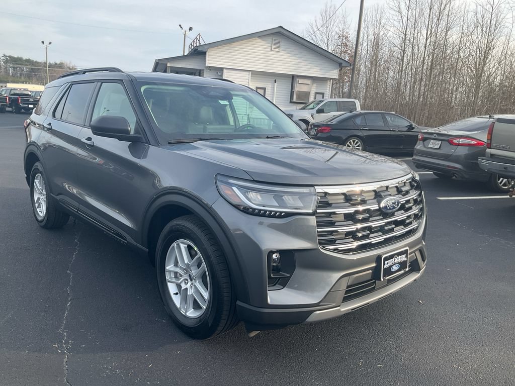 New 2026 Ford Explorer Active w/ Active Comfort Package RWD image 3