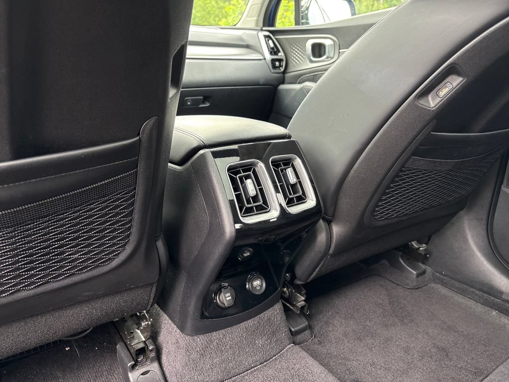 Used 2023 Kia Sorento SX FWD image 24
