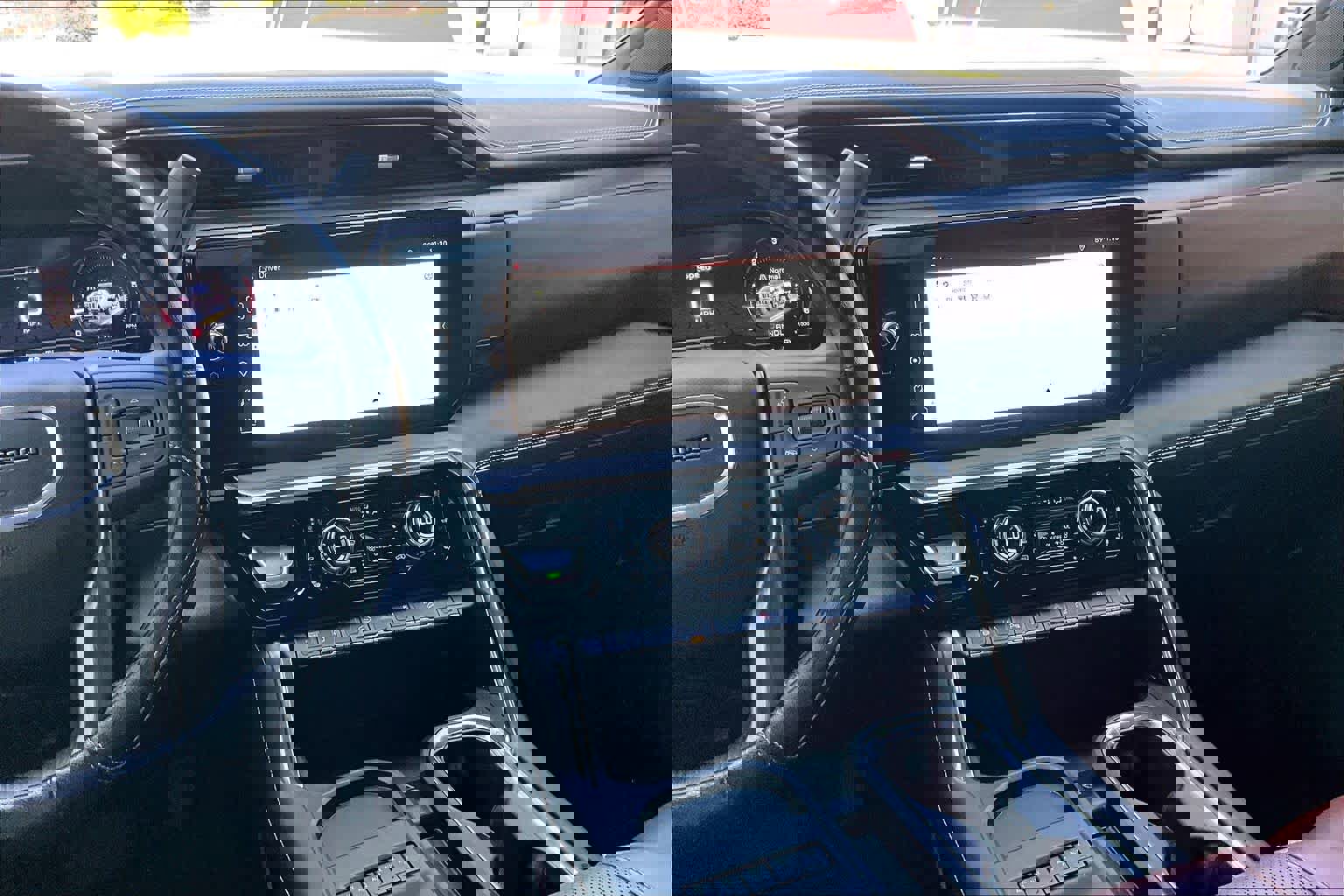 Used 2025 GMC Sierra 2500 Denali Ultimate AWD/4WD image 7