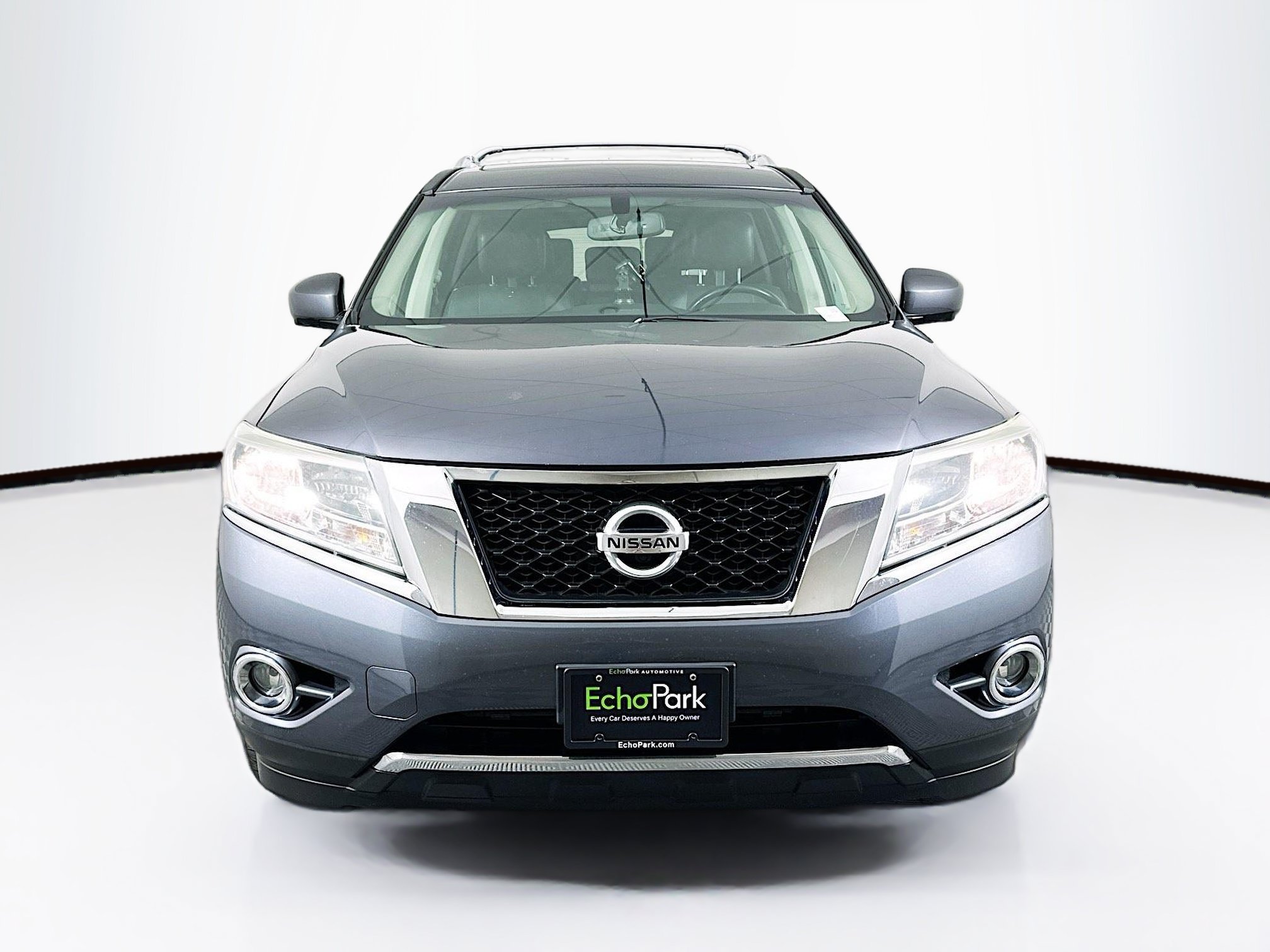 Used 2014 Nissan Pathfinder Platinum w/ Platinum Premium Package AWD/4WD image 2