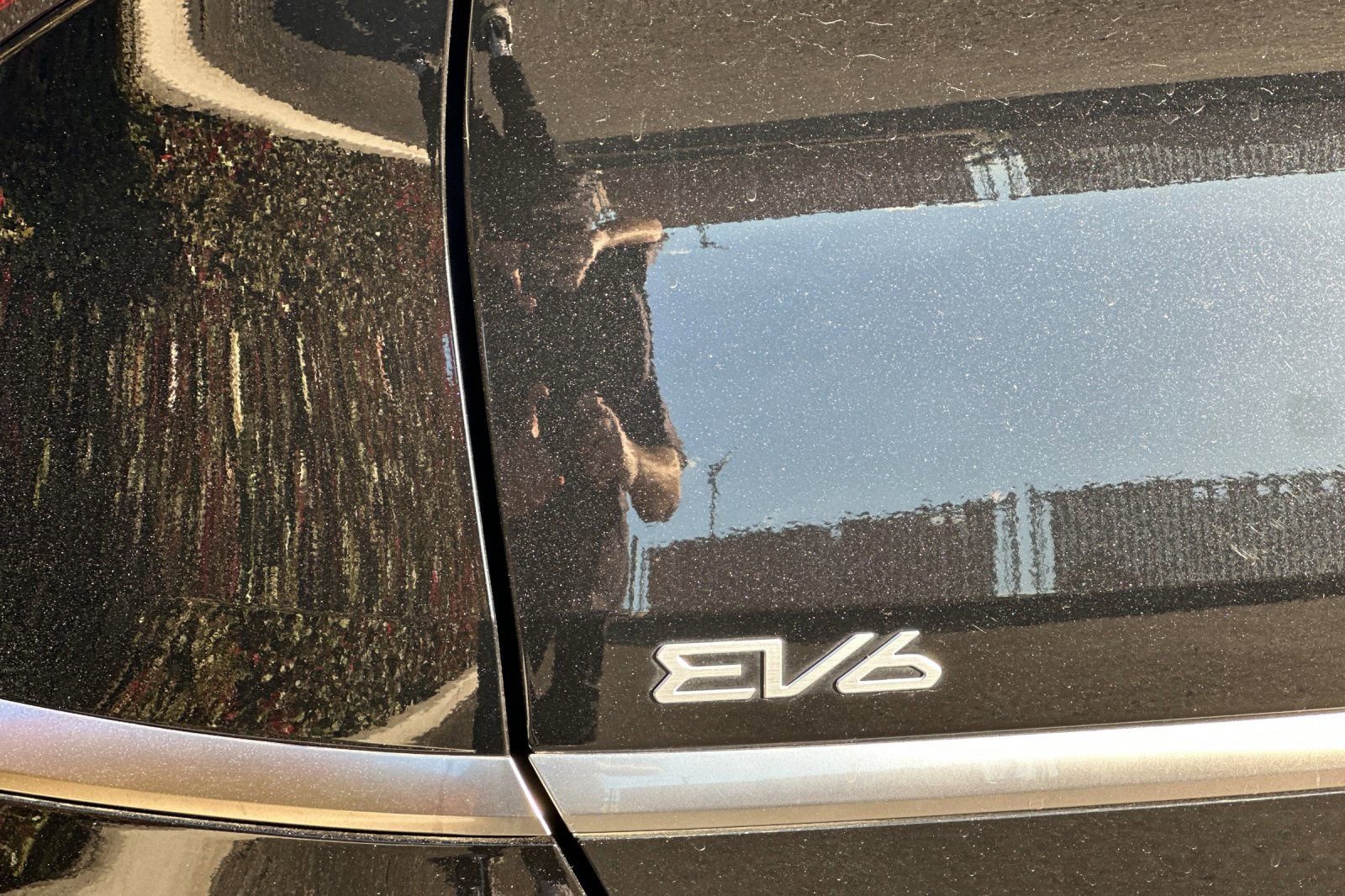 Used 2024 Kia EV6 Wind image 29