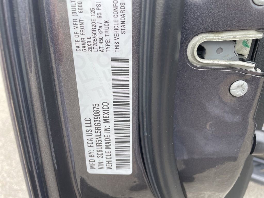 Used 2024 RAM 2500 Laramie w/ Sport Appearance Package AWD/4WD image 34
