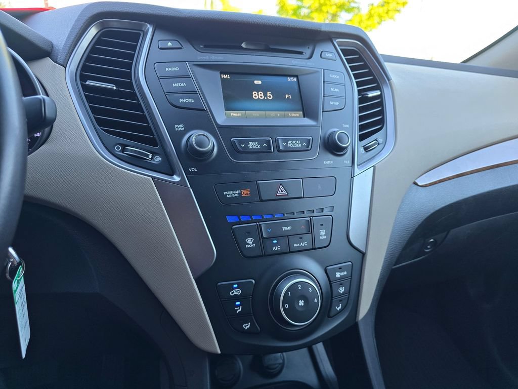 Used 2014 Hyundai Santa Fe GLS AWD/4WD image 18