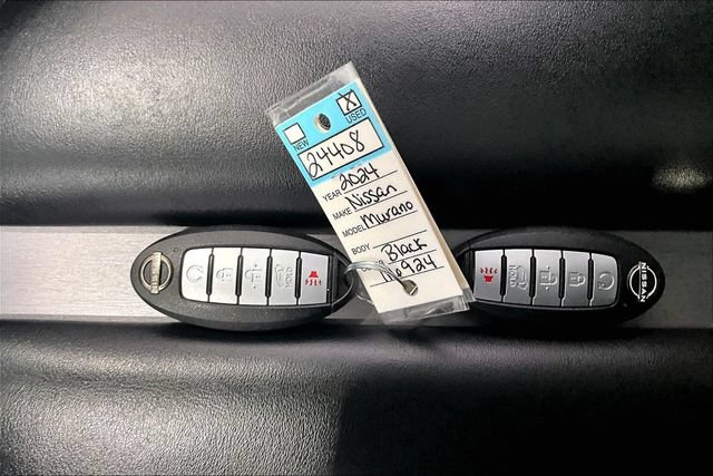 Used 2024 Nissan Murano SV AWD/4WD image 42