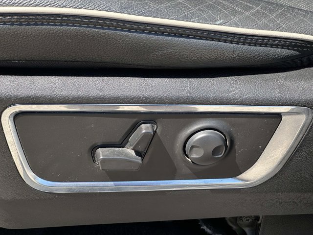 Certified 2024 RAM 1500 Laramie AWD/4WD image 18