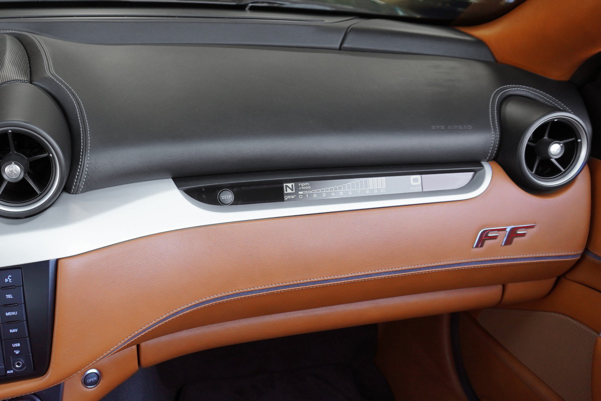 Used 2012 Ferrari FF AWD/4WD image 34