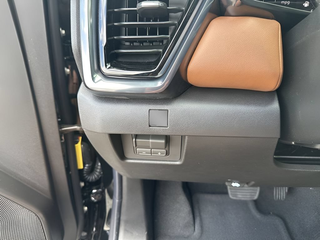 New 2026 GMC Canyon AT4 w/ Nightfall Essentials Package AWD/4WD image 34