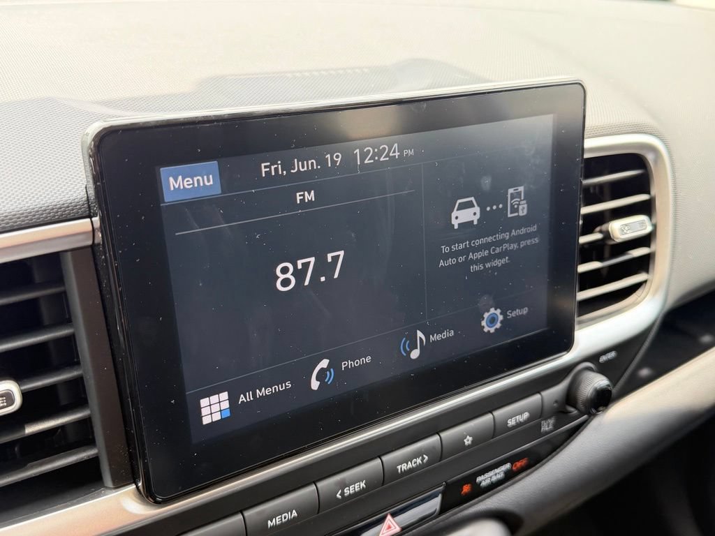 Used 2025 Hyundai Venue SEL FWD image 20