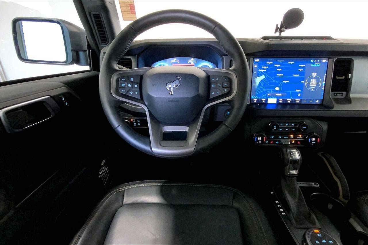 Used 2025 Ford Bronco Badlands AWD/4WD image 4