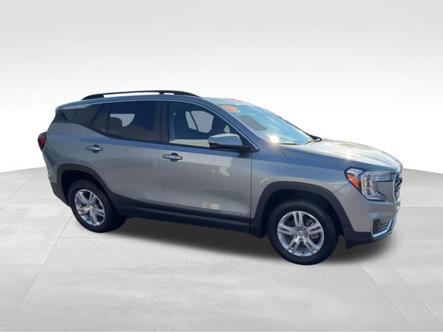 Certified 2023 GMC Terrain SLE w/ Driver Convenience Package AWD/4WD image 2
