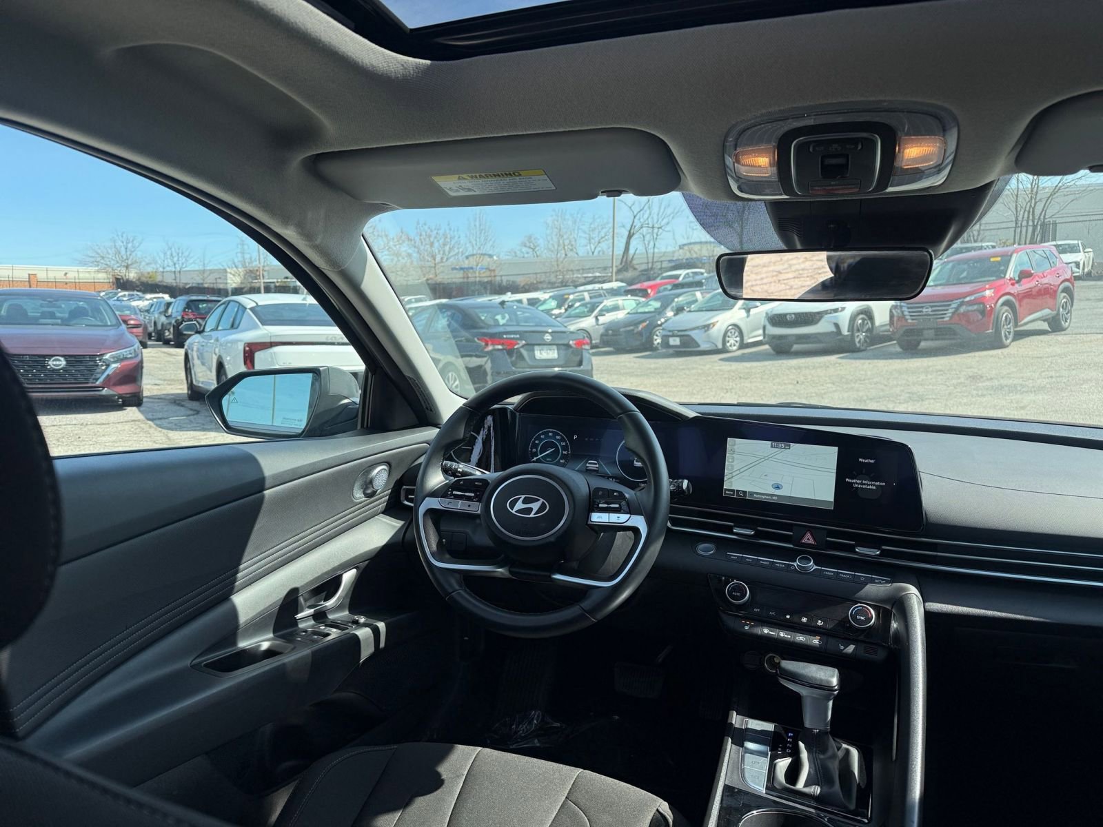 Used 2025 Hyundai Elantra SEL FWD image 36