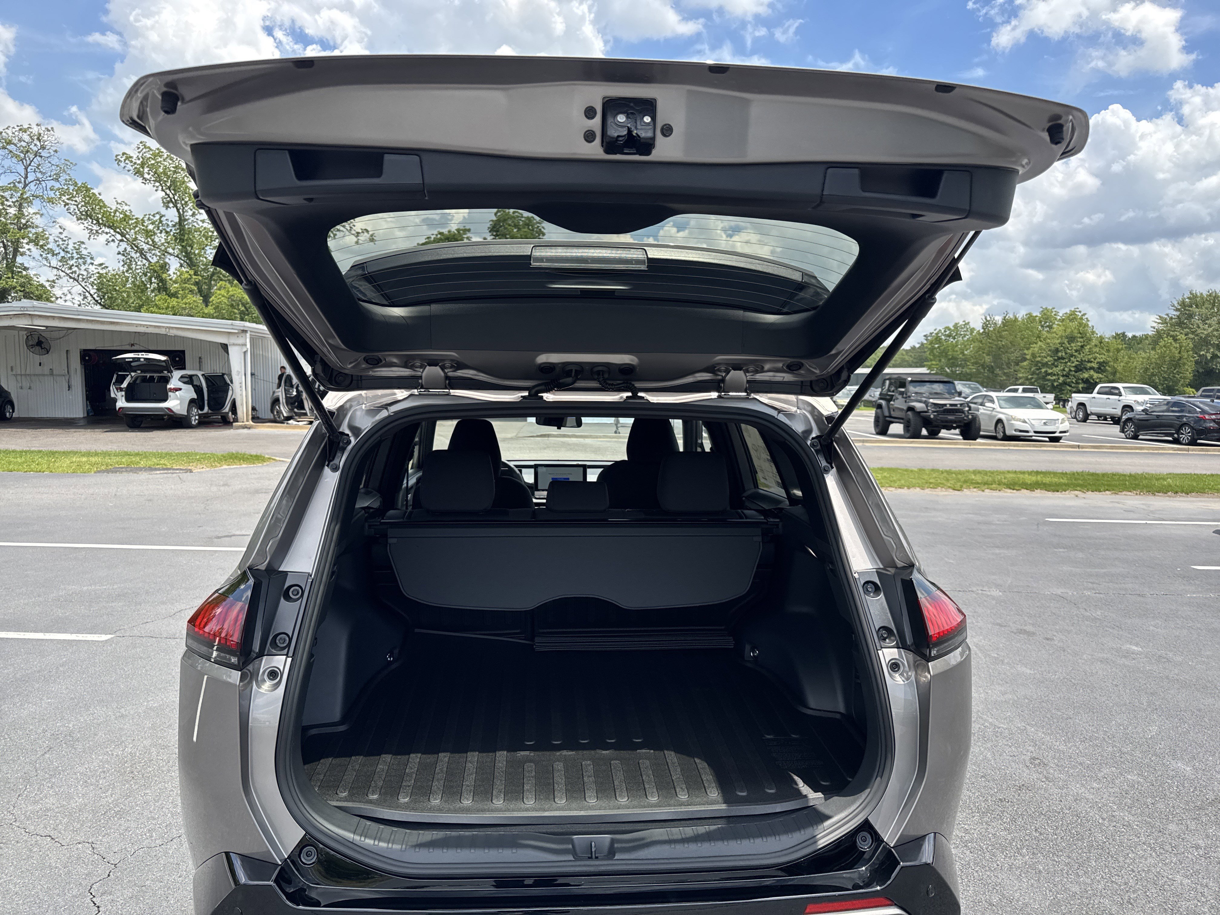 New 2026 Toyota RAV4 SE AWD/4WD image 28